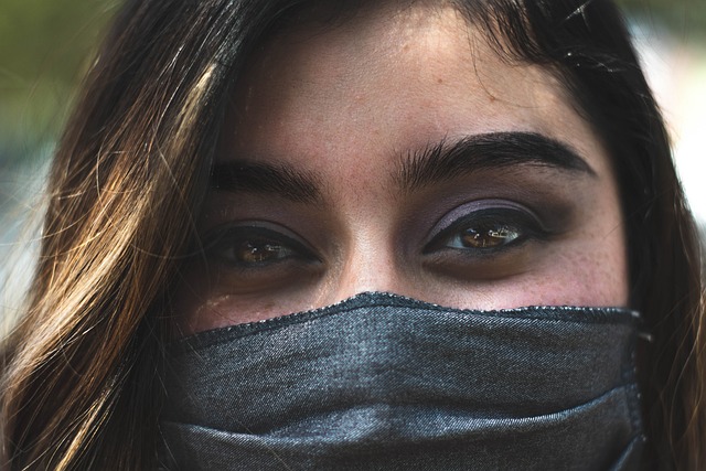 mascara