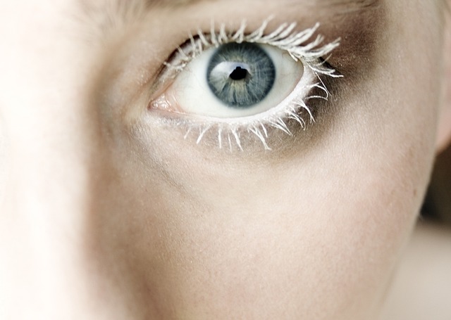 mascara