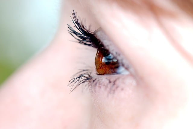 mascara