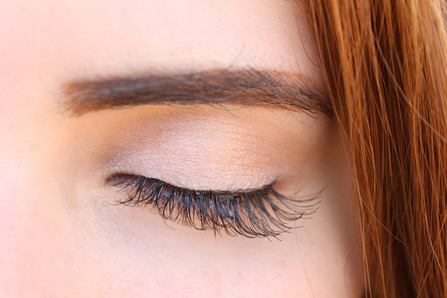 mascara