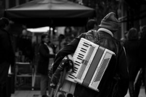 accordion-accordions-640x480-247080.jpeg