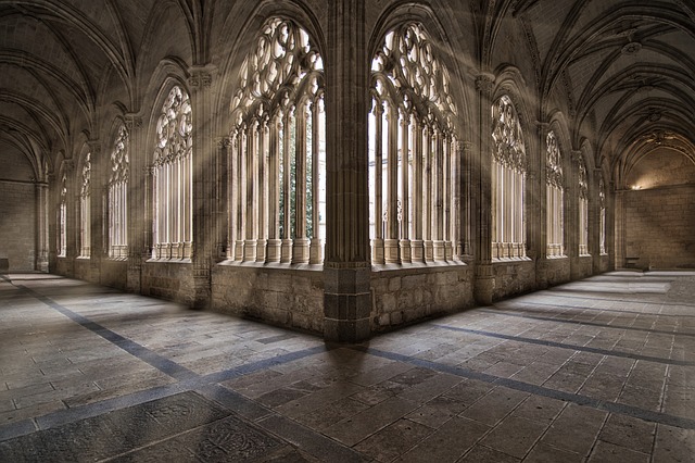 gothic-romances-640x480-34530127.jpeg