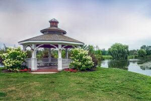 pergolas-pergola-640x480-80275932.jpeg