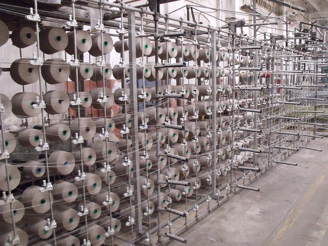weaving-640x480-42158038.jpeg
