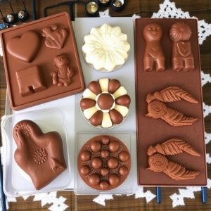 chocolate-molds-640x480-46702264.jpeg