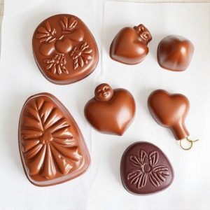 chocolate-molds-640x480-48016613.jpeg