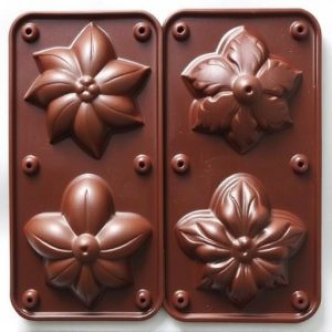 chocolate-molds-640x480-39040281.jpeg