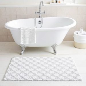 bath-rugs-640x480-59153374.jpeg