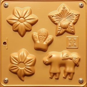 chocolate-molds-640x480-92105025.jpeg