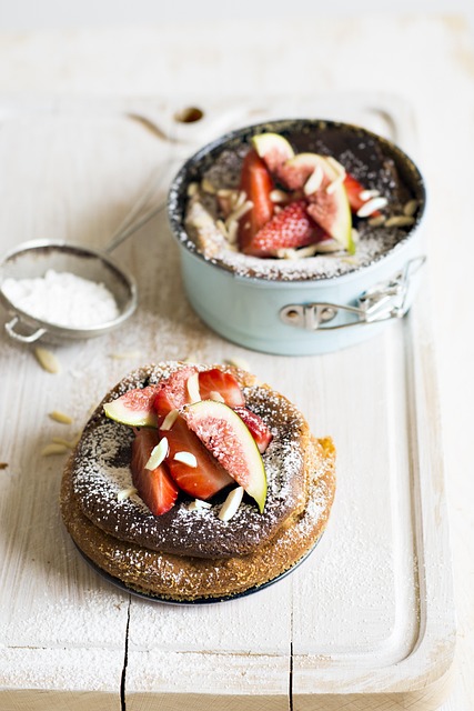 angel food cake pans