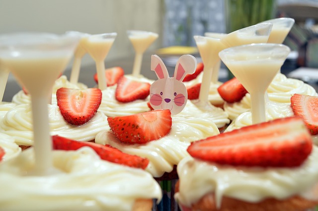 angel food cake pans