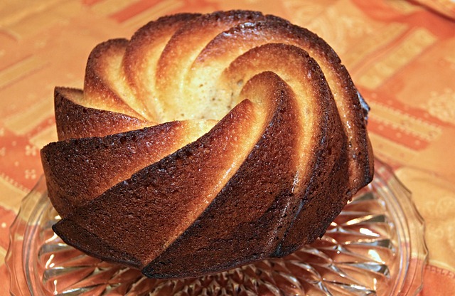 angel food cake pans