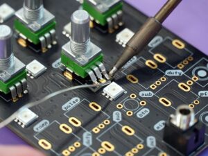 hardware-brackets-640x480-24358749.jpeg