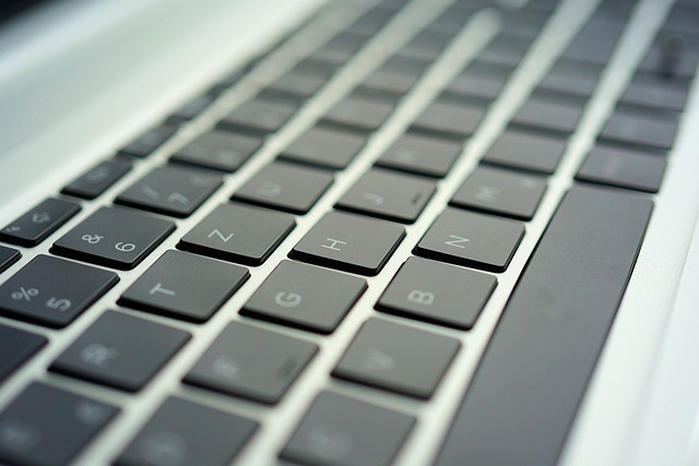 hardware-brackets-640x480-6467693.jpeg