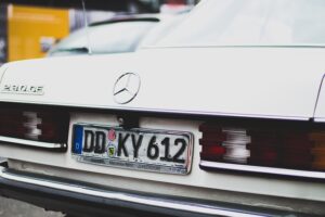 license-plate-frames-640x480-73197553.jpeg