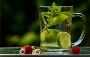 mint-julep-cups-640x480-42233985.jpeg