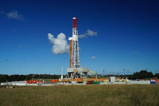 oil dispensing oil sprayers