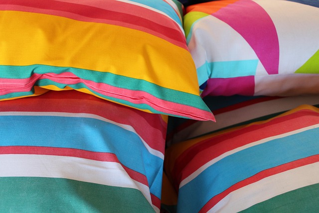 throw pillow