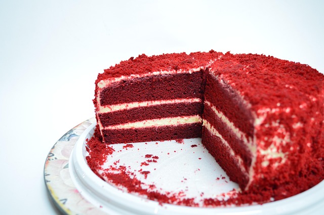 angel-food-cake-pans-640x480-85661545.jpeg