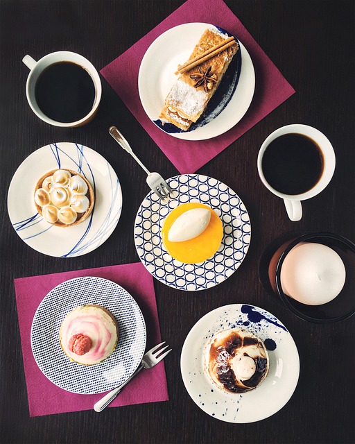 angel food cake pans