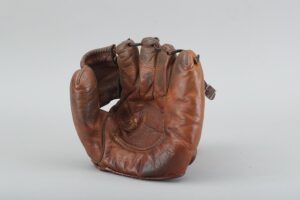 baseball-equipment-640x480-30232816.jpeg