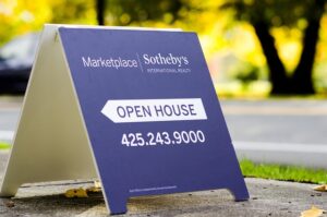 digital-marketing-agency-640x480-53310159.jpeg