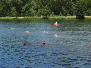 triathlon-equipment-640x480-37465758.jpeg