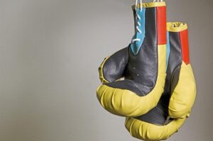 boxing-bag-gloves-640x480-36649436.jpeg