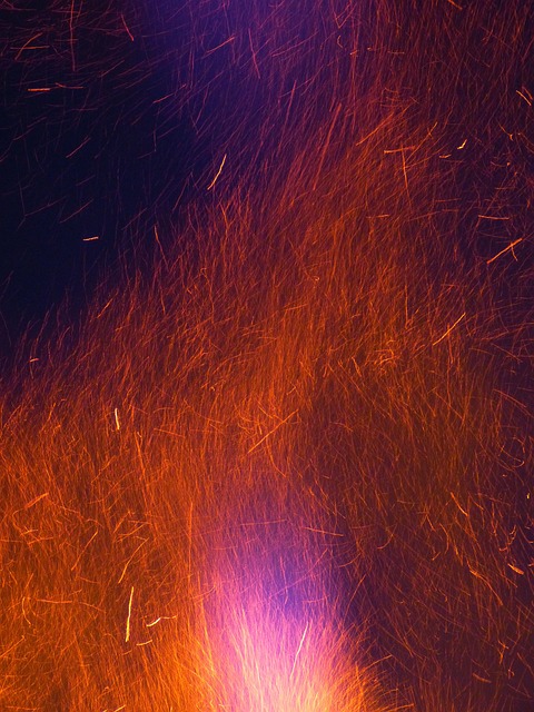 outdoor-fire-tables-640x480-50732933.jpeg