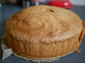 angel-food-cake-pans-640x480-25700506.jpeg