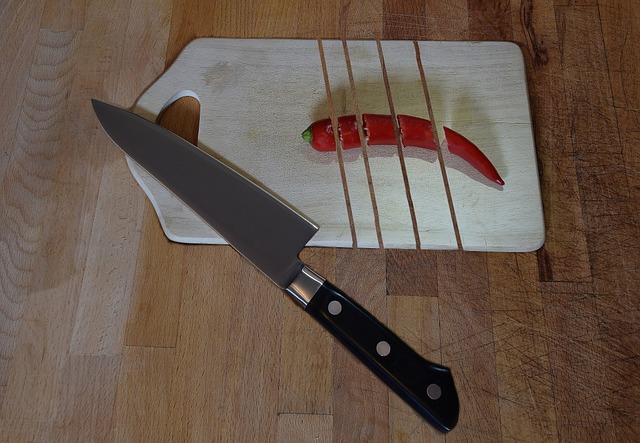 knife-blades-640x480-75439326.jpeg