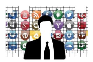 social-media-management-640x480-76715941.jpeg