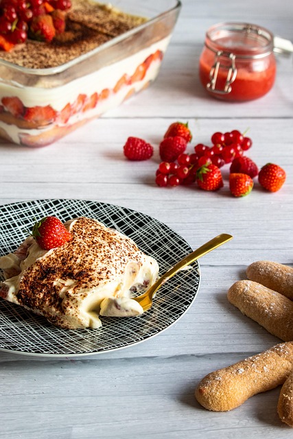 angel food cake pans