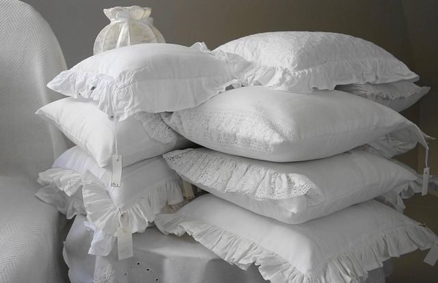 throw pillow