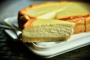 angel-food-cake-pans-640x480-40482372.jpeg