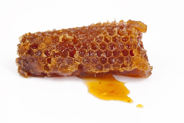 beekeeping-supplies-640x480-76482130.jpeg
