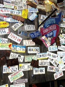license-plate-frames-640x480-92736142.jpeg