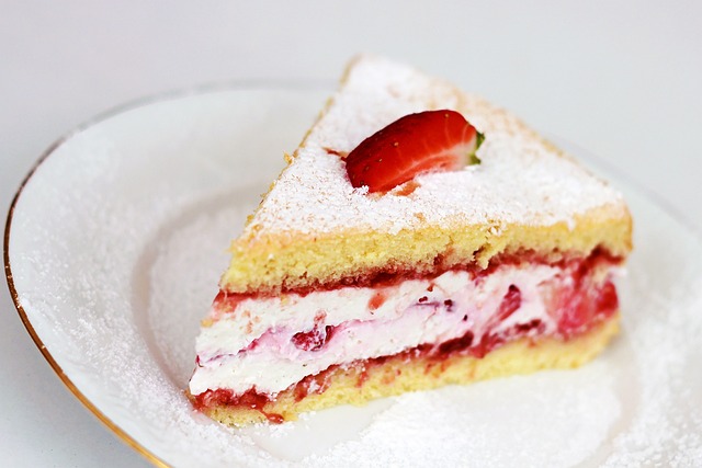 angel food cake pans