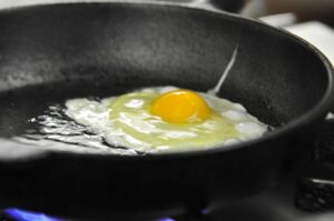 omelet-pans-640x480-92766698.jpeg