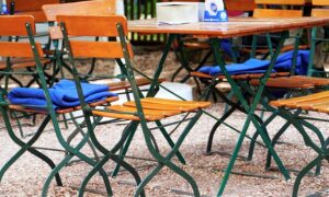 outdoor-fire-tables-640x480-52699065.jpeg