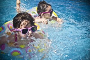 swimming-equipment-640x480-78131101.jpeg