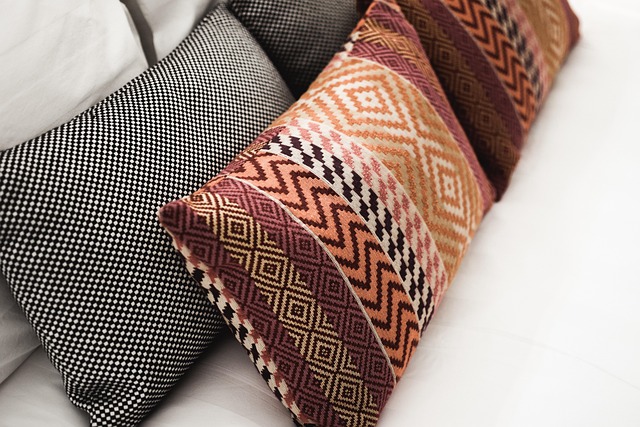 throw-pillow-640x480-97610935.jpeg