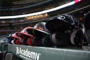 baseball-equipment-640x480-85607311.jpeg