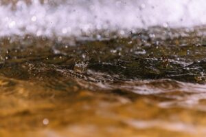 water-640x480-75211836.jpeg